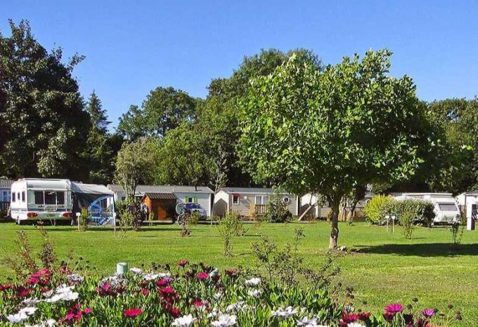Flower Camping Le Rompval